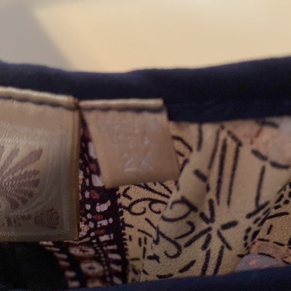 Dantelle Blouse - Picture 3 of 6